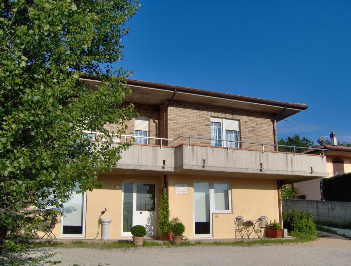 Antica Loggia Hotel Fabriano Luaran gambar