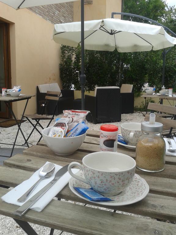 Antica Loggia Hotel Fabriano Luaran gambar
