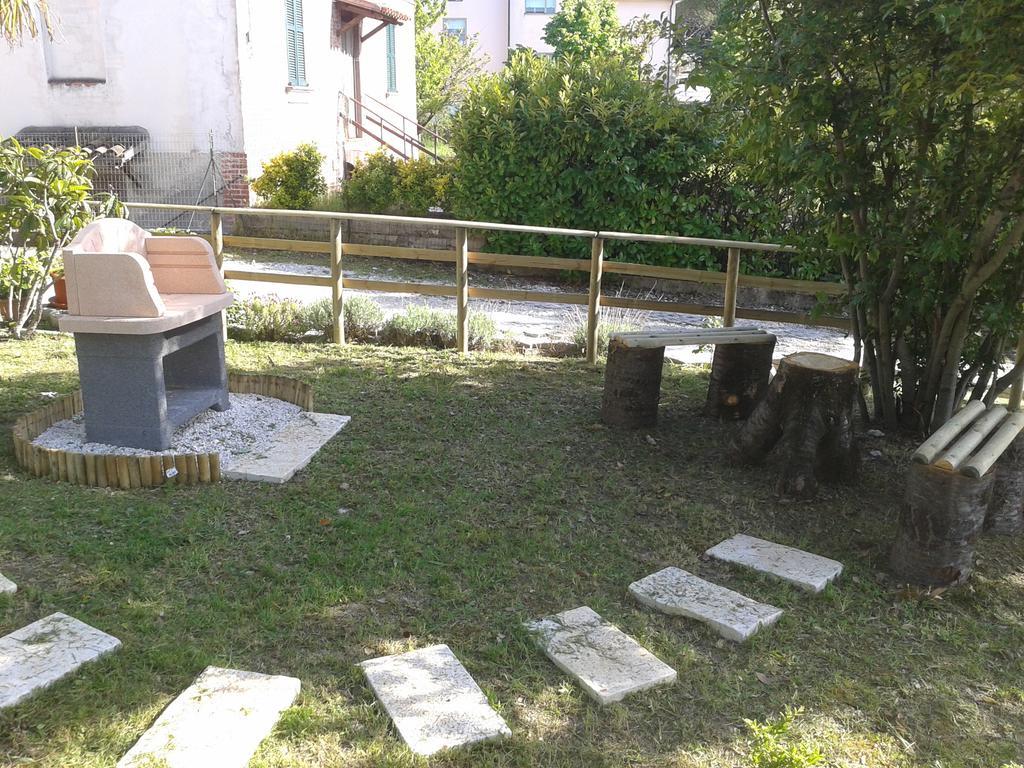 Antica Loggia Hotel Fabriano Luaran gambar